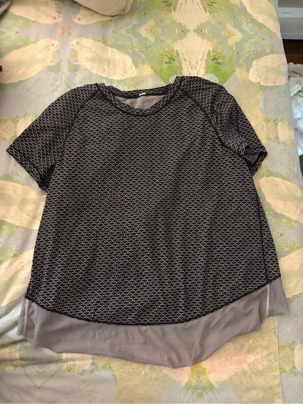 lululemon athletica Black & White Patterned Short-Sleeve Top with Gray Hem